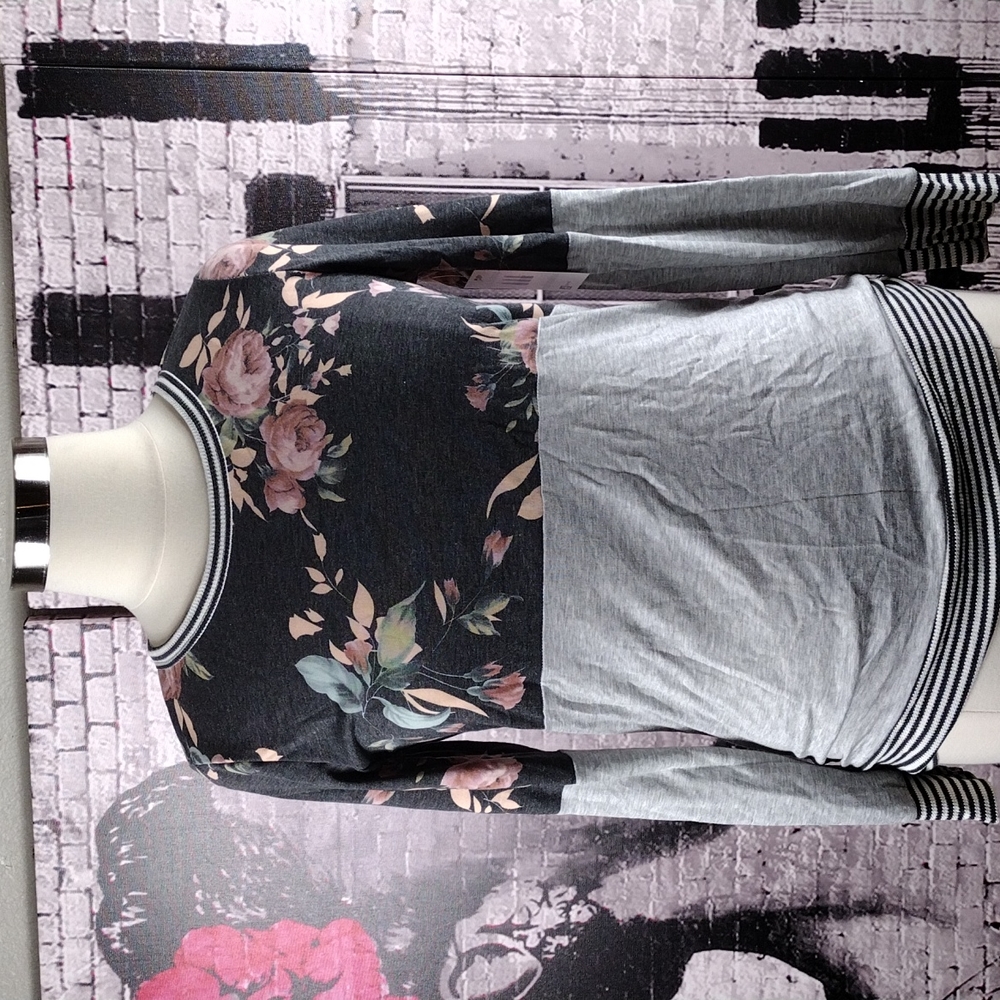 Glitzy Girlz Floral Mixed Media Top